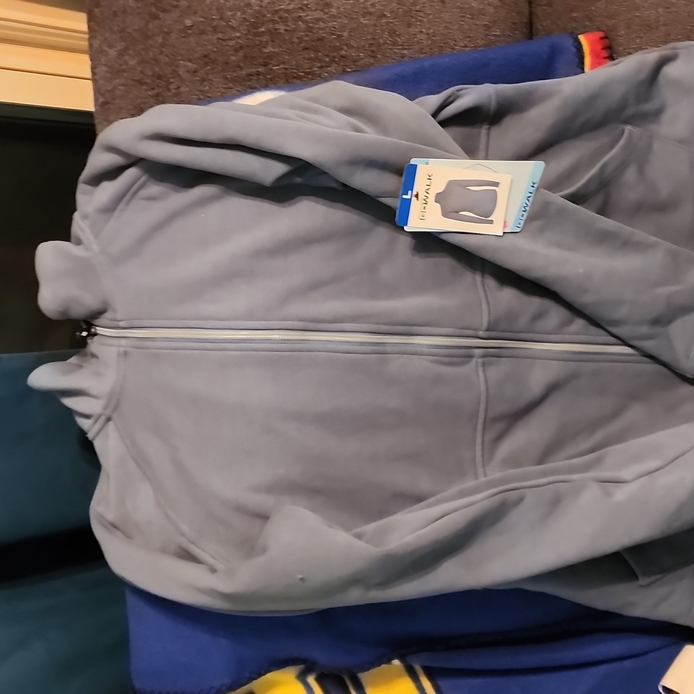 Large skechers  go walk jacket